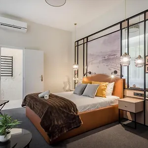  Отель Astoria Boutique Suites- Location By Bqa